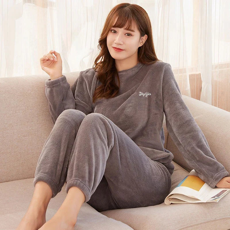 Freya Sutcliffe | Soft Fleece Pajama Set With Long Sleeves