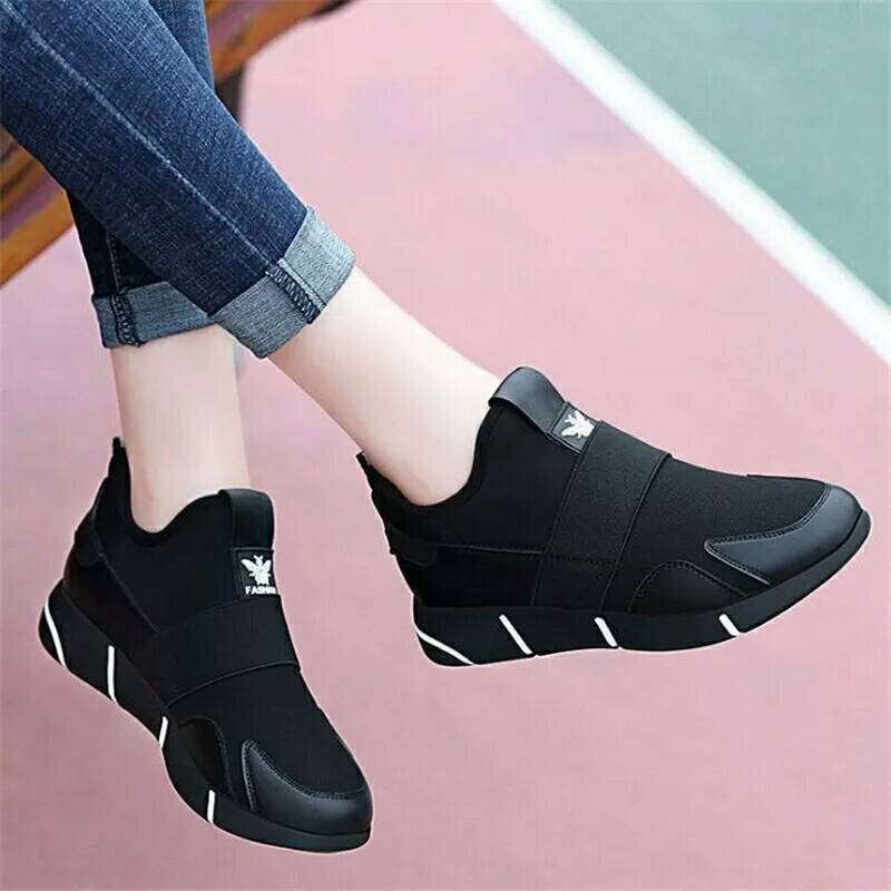 Isla Hartnett | Slip-On Sneakers with Elastic Strap Detail