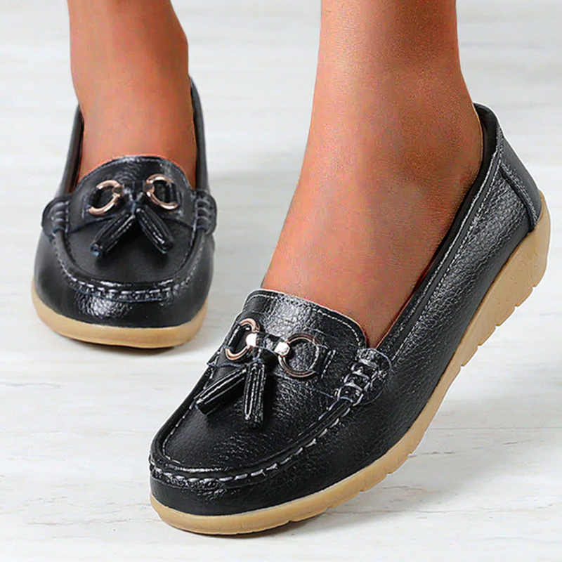 Cassandra Nightingale | Tasselled Leather Loafers