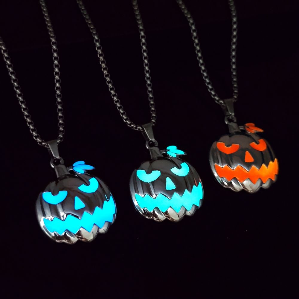 Beatrice Harrison | Glowing Pumpkin Halloween Necklace