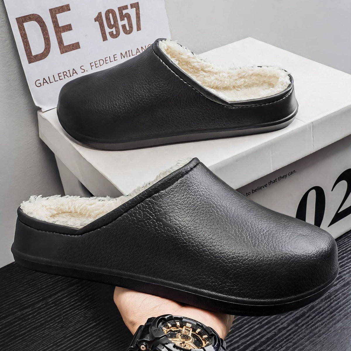 Ellis Thornbury | Fleece-Lined Slippers With Waterproof Sole