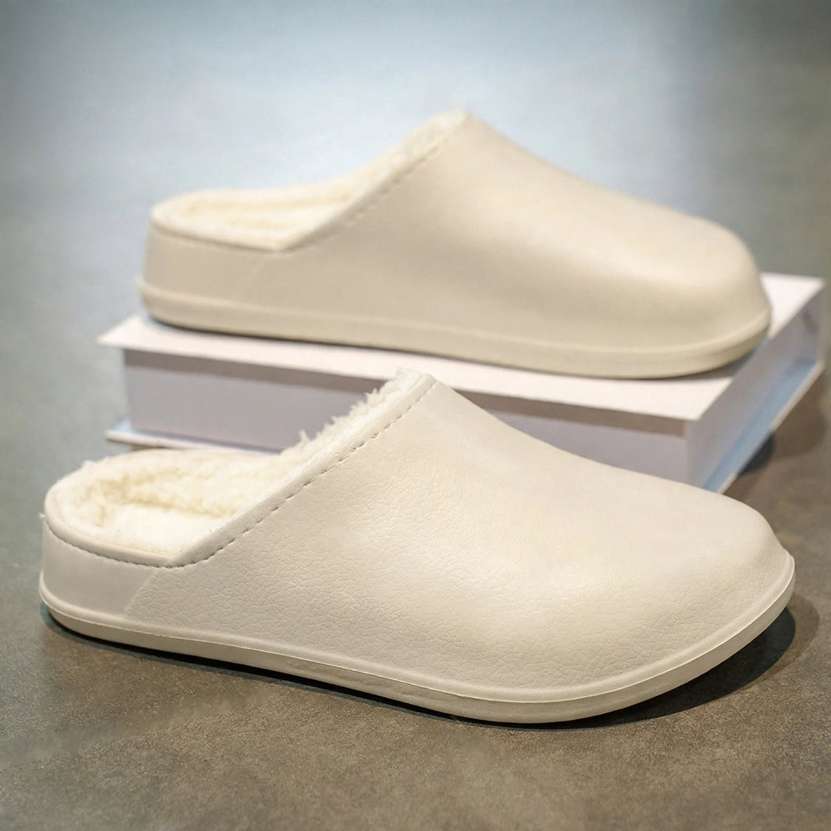 Ellis Thornbury | Fleece-Lined Slippers With Waterproof Sole