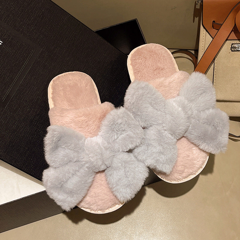 Phoebe Kingston | Faux Fur Bow Slippers