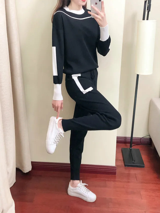 Josephine Attlee | Knitted Sweater Two-Piece Loungewear Set