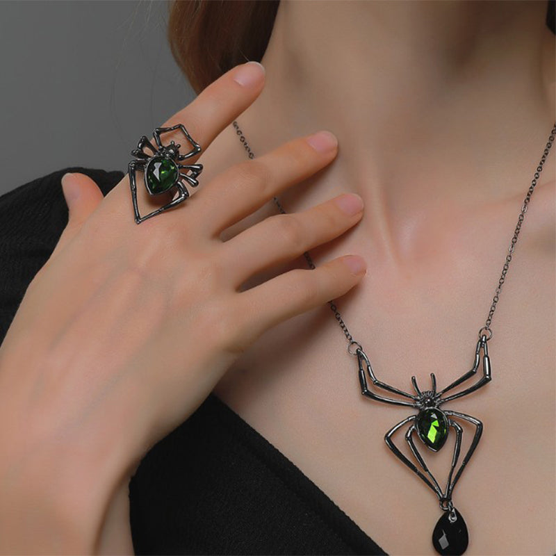 Freya Whitlock | Gothic Spider Necklace With Emerald Stone Detail