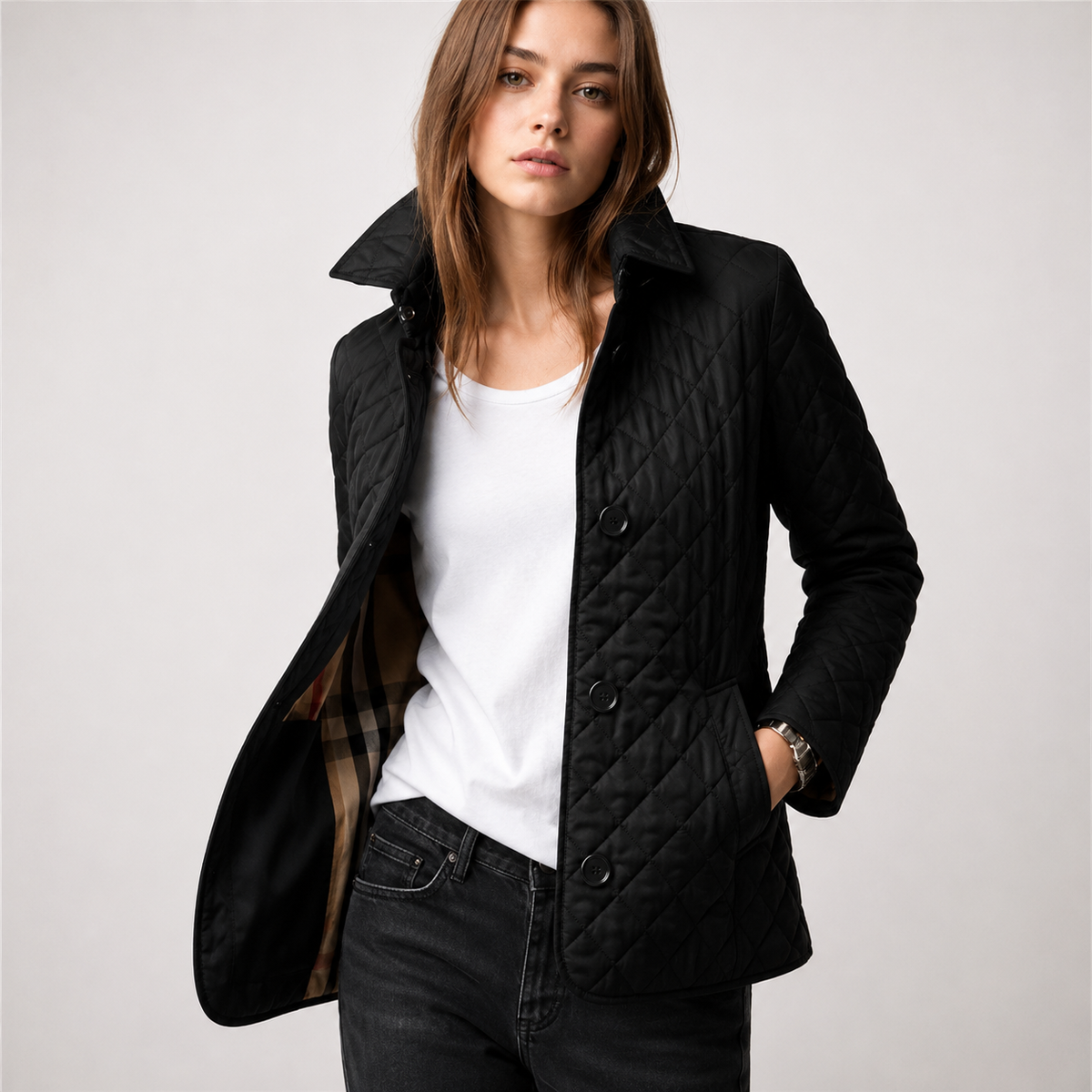 Phoebe Carter | Diamond Quilted Jacket with Turned-Down Collar