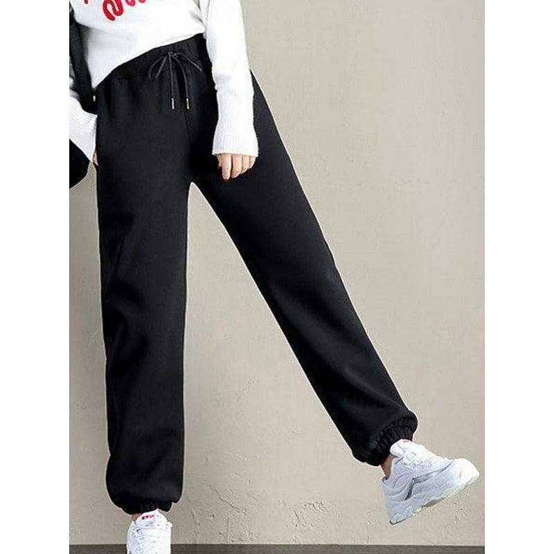 Amelia Sinclair | Cozy High-Waist Fleece Joggers
