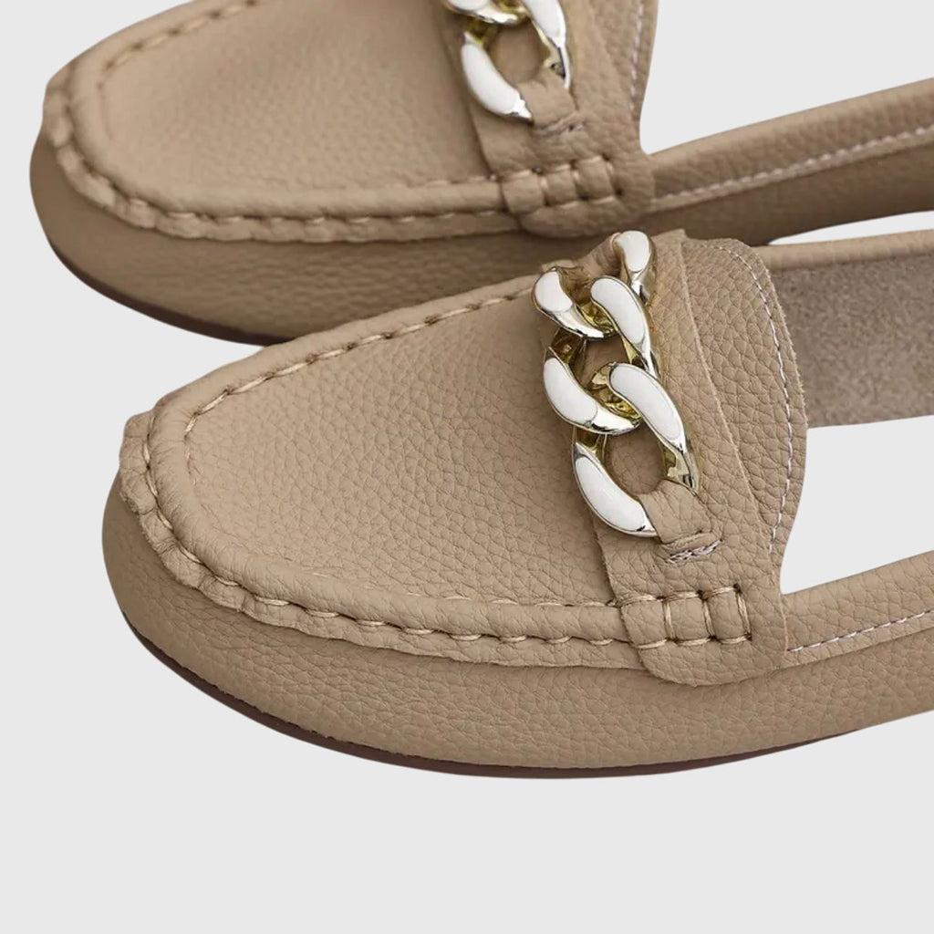 Beatrice Fowler | White Leather Loafers With Gold Chain Detail