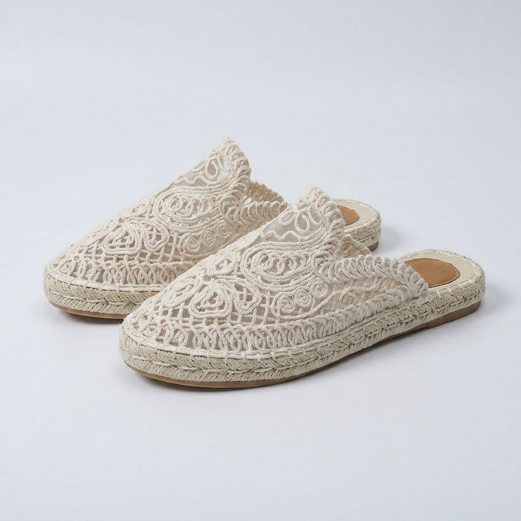 Florence Hall | Round Toe Hollow-Out Slippers - White