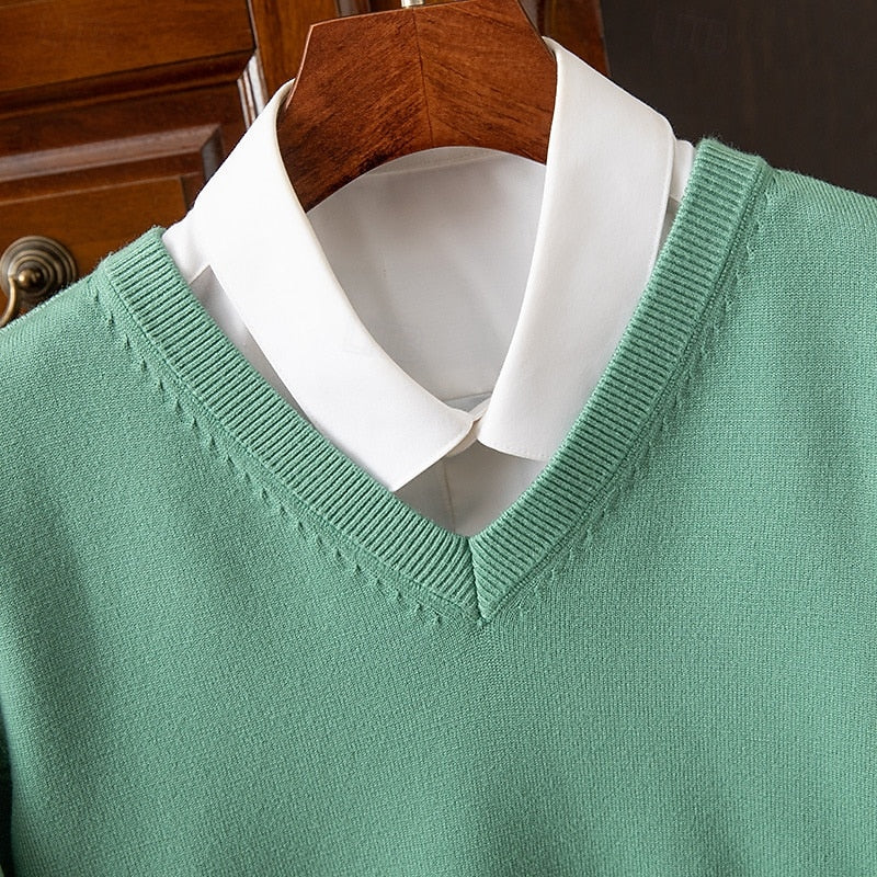 William Kensington | Classic V-Neck Ribbed Knit Sweater