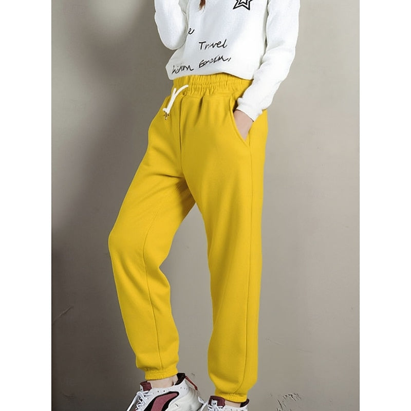 Amelia Sinclair | Cozy High-Waist Fleece Joggers