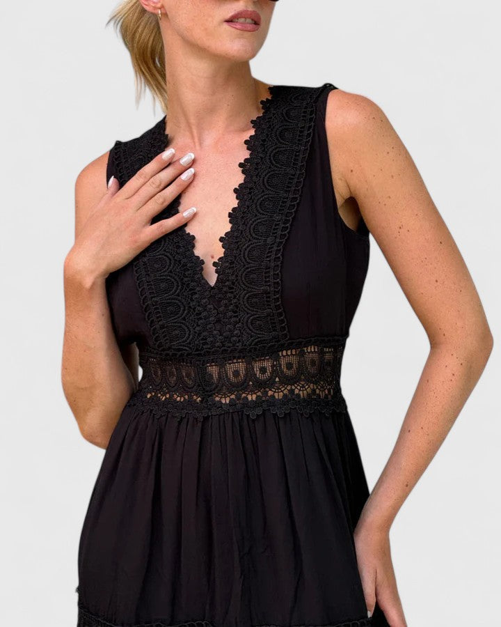 Camille Fontaine | Crochet Lace Maxi Dress