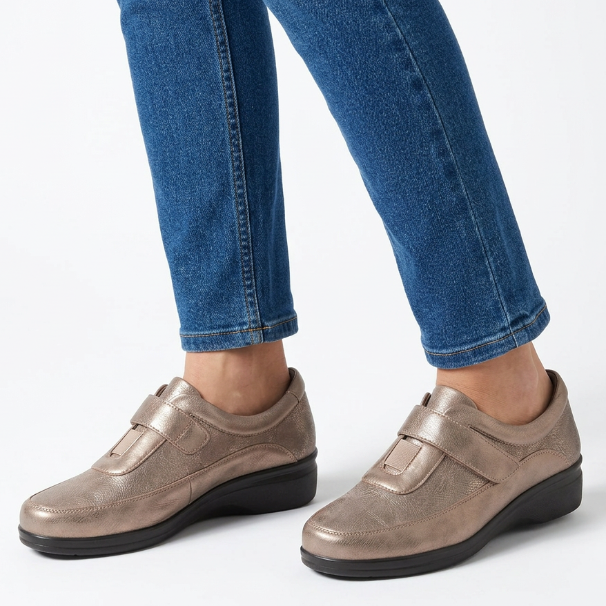 Women's Shock-Absorbing Hook-and-Loop Wedge Loafers