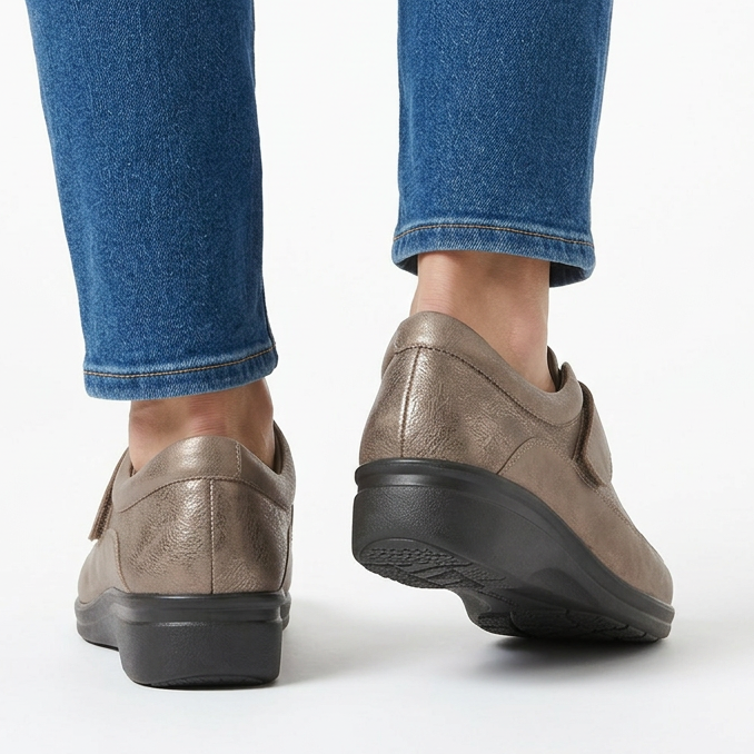 Women's Shock-Absorbing Hook-and-Loop Wedge Loafers