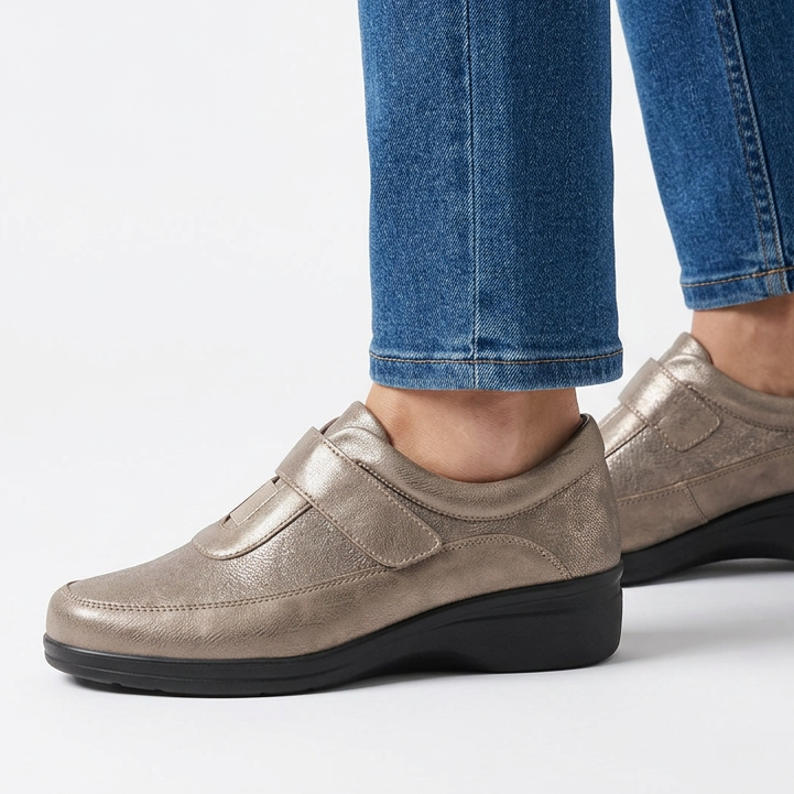 Women's Shock-Absorbing Hook-and-Loop Wedge Loafers