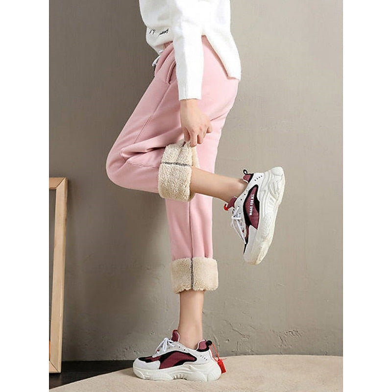 Amelia Sinclair | Cozy High-Waist Fleece Joggers
