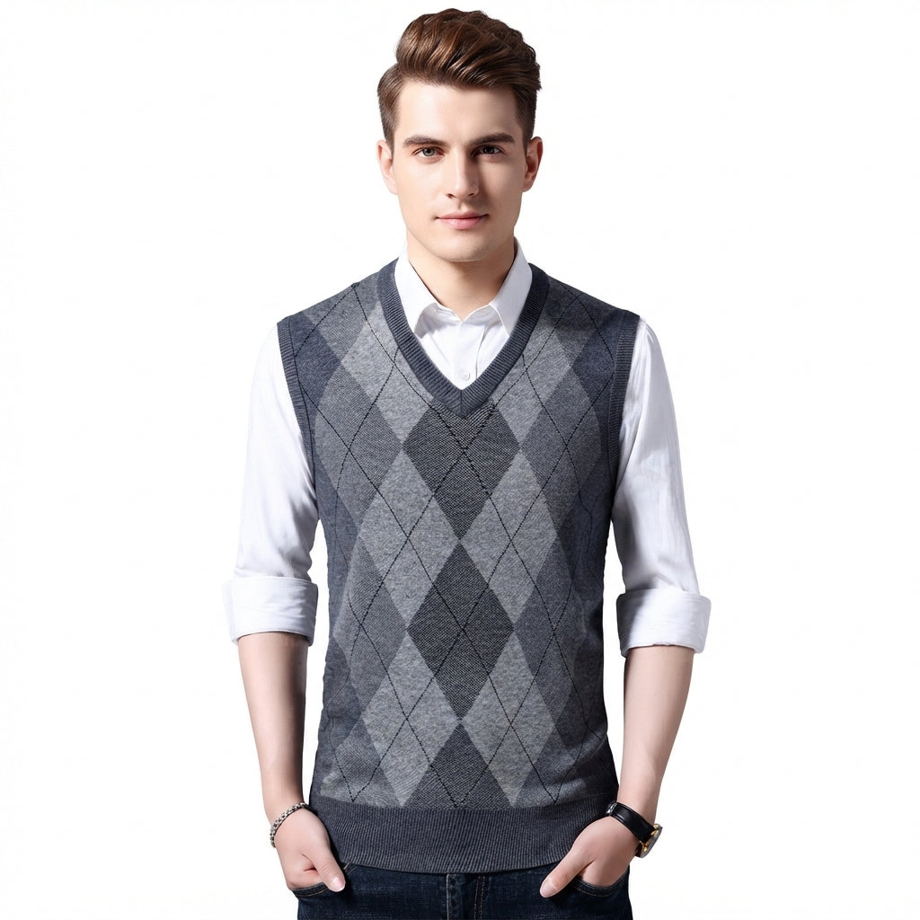 Nigel Cavendish | Argyle Sweater Vest With V-Neck Detail