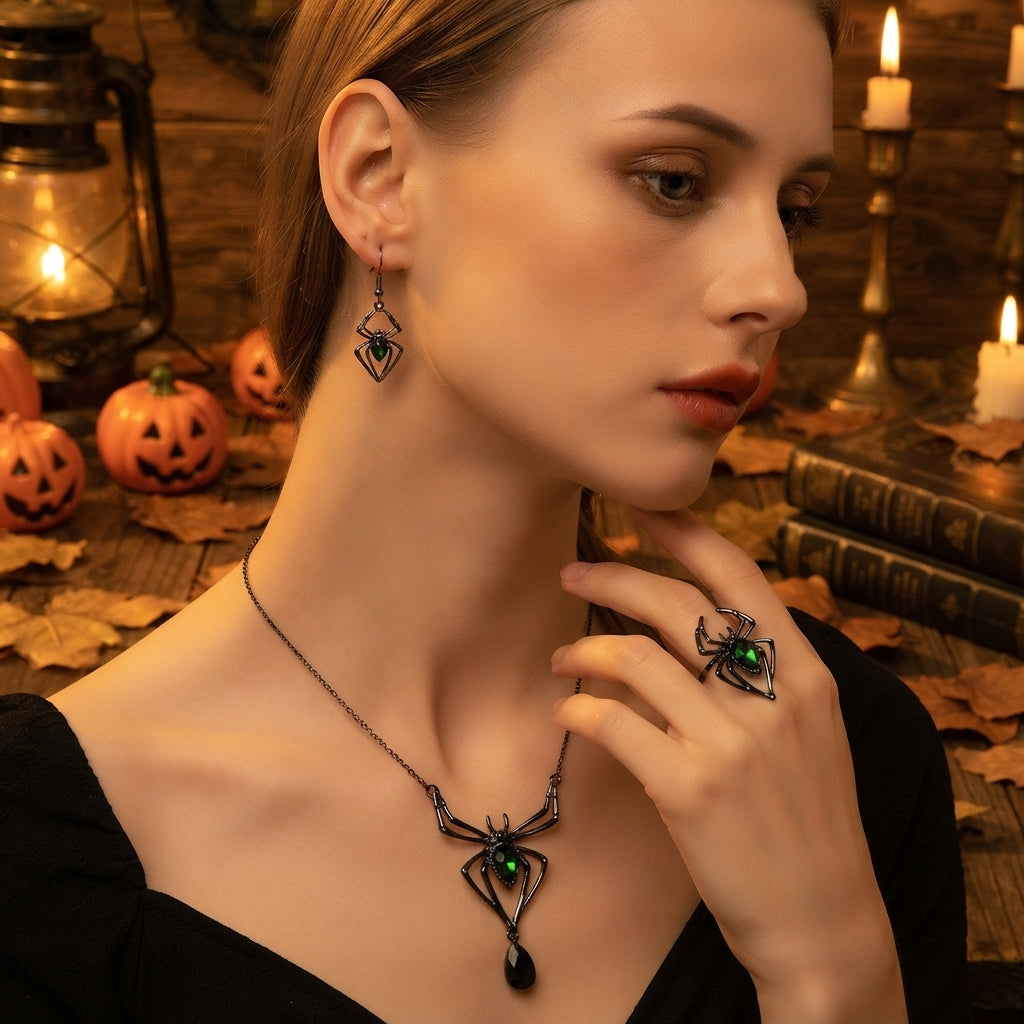 Freya Whitlock | Gothic Spider Necklace With Emerald Stone Detail