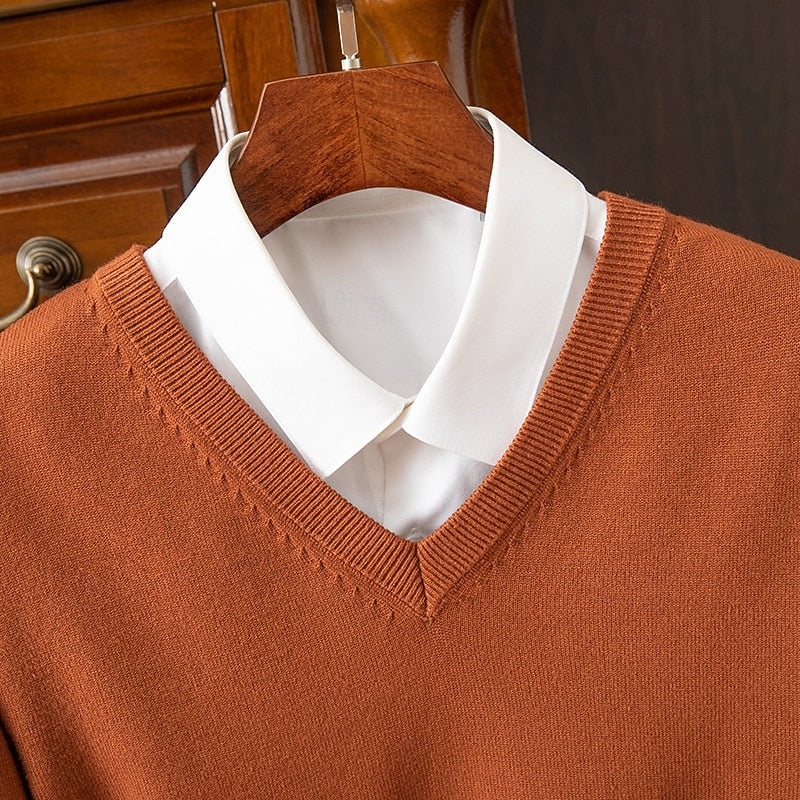 William Kensington | Classic V-Neck Ribbed Knit Sweater