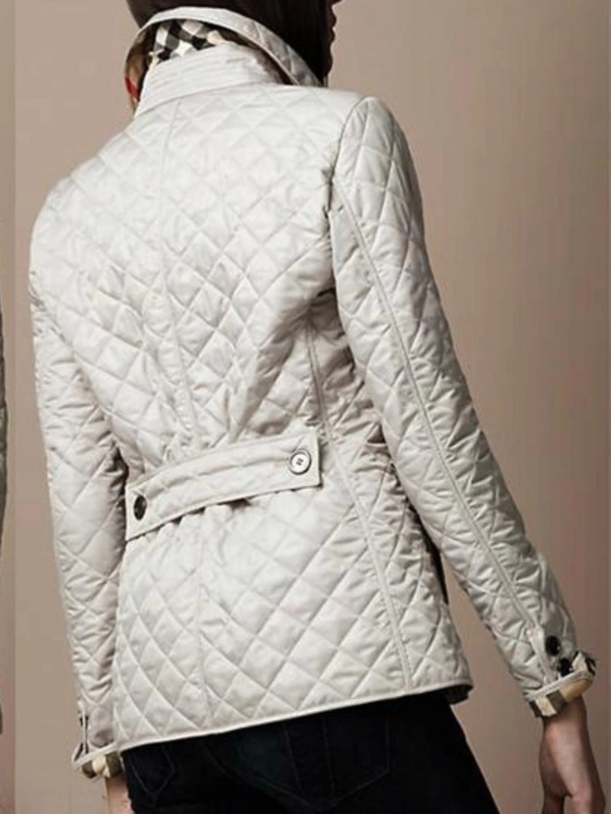 Phoebe Carter | Diamond Quilted Jacket with Turned-Down Collar